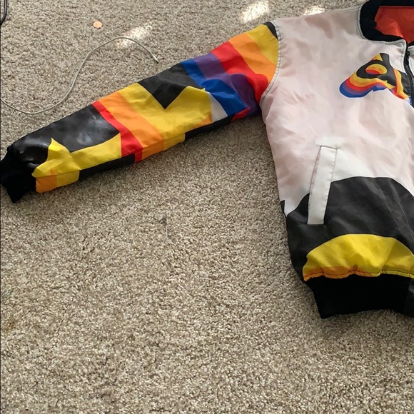 Jacket - Picture 2 of 7